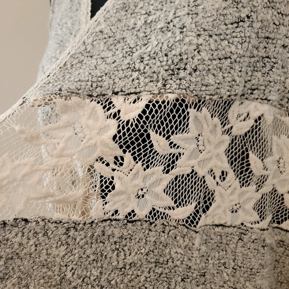 Ryu Anthropologie Mixed Media Boho Crochet Long Vest Size M/L - Picture 5 of 6